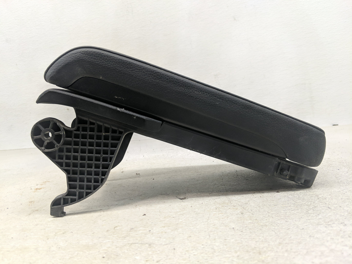 2020 Honda Civic Center Console Armrest Cover Lid Fits OEM Used Auto Parts - Oemusedautoparts1.com