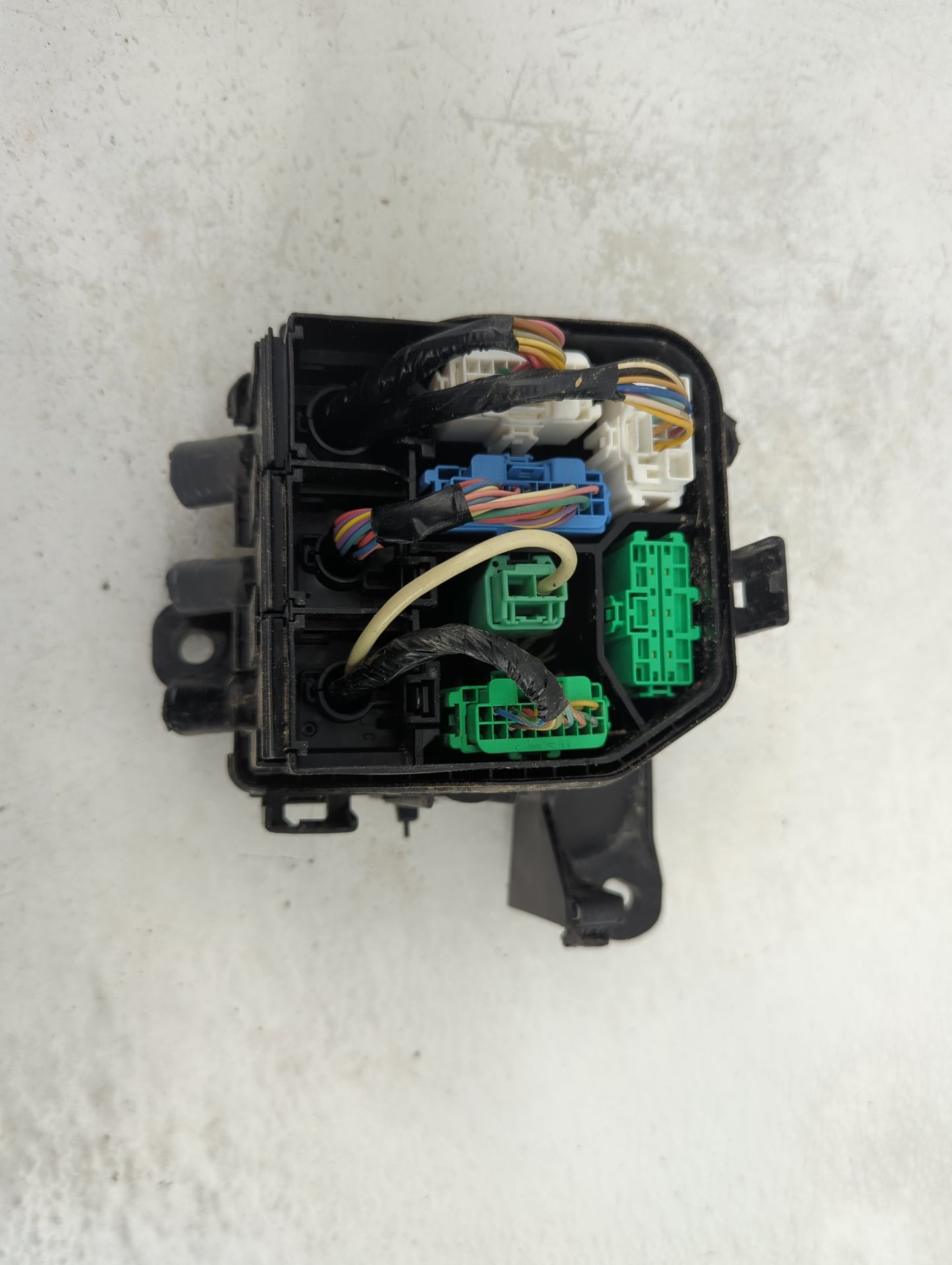 2019-2020 Honda Civic Fusebox Fuse Box Panel Relay Module Fits Fits 2019 2020 OEM Used Auto Parts - Oemusedautoparts1.com