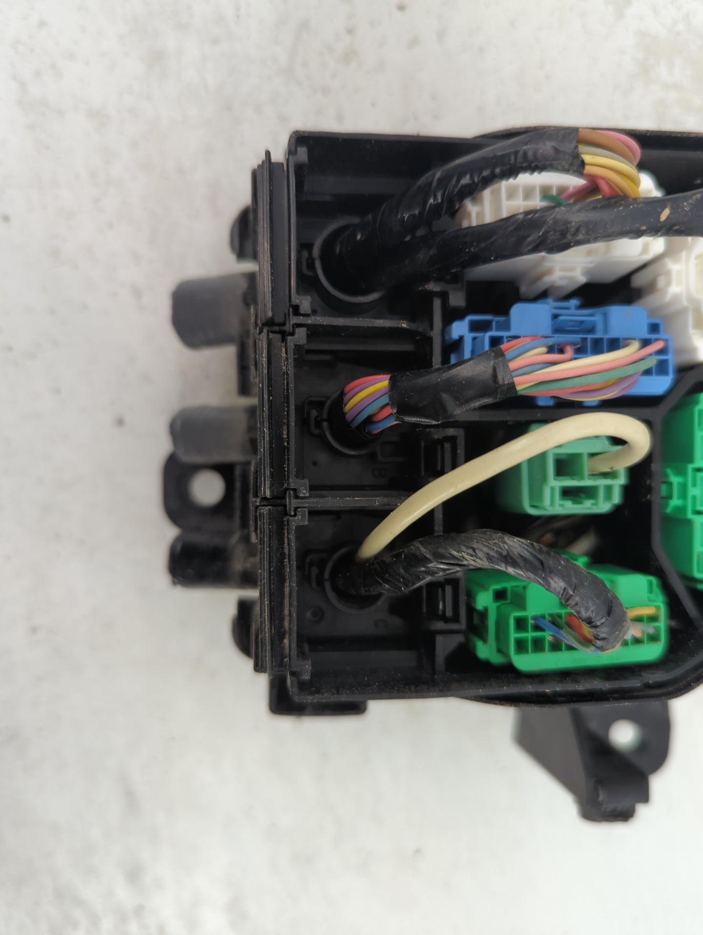 2019-2020 Honda Civic Fusebox Fuse Box Panel Relay Module Fits Fits 2019 2020 OEM Used Auto Parts - Oemusedautoparts1.com