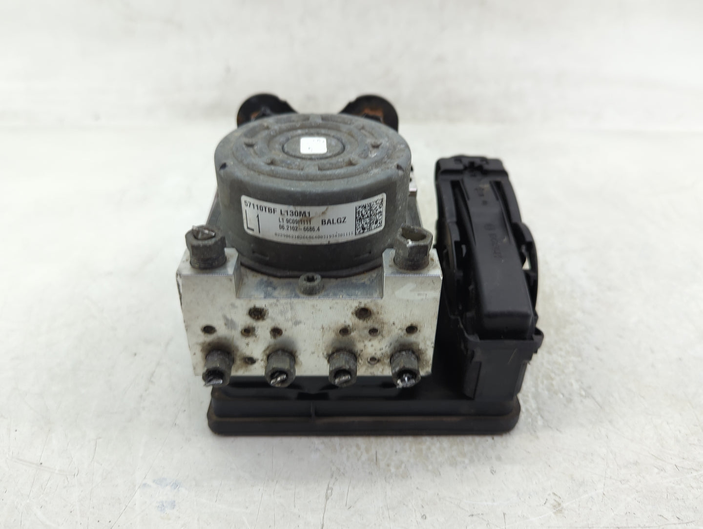 2020 Honda Civic ABS Pump Control Module Replacement P/N:57110TBFL130M1 57110TBF L130M1 Fits OEM Used Auto Parts - Oemusedau