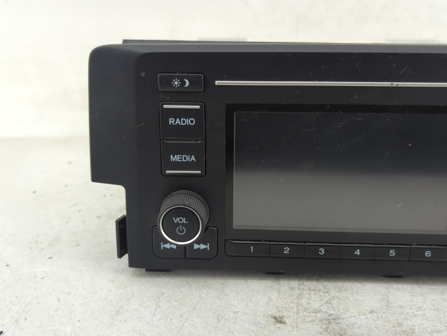 2019-2021 Honda Civic Radio AM FM Cd Player Receiver Replacement P/N:39100-TGG-A711-M1 Fits Fits 2019 2020 2021 OEM Used Aut
