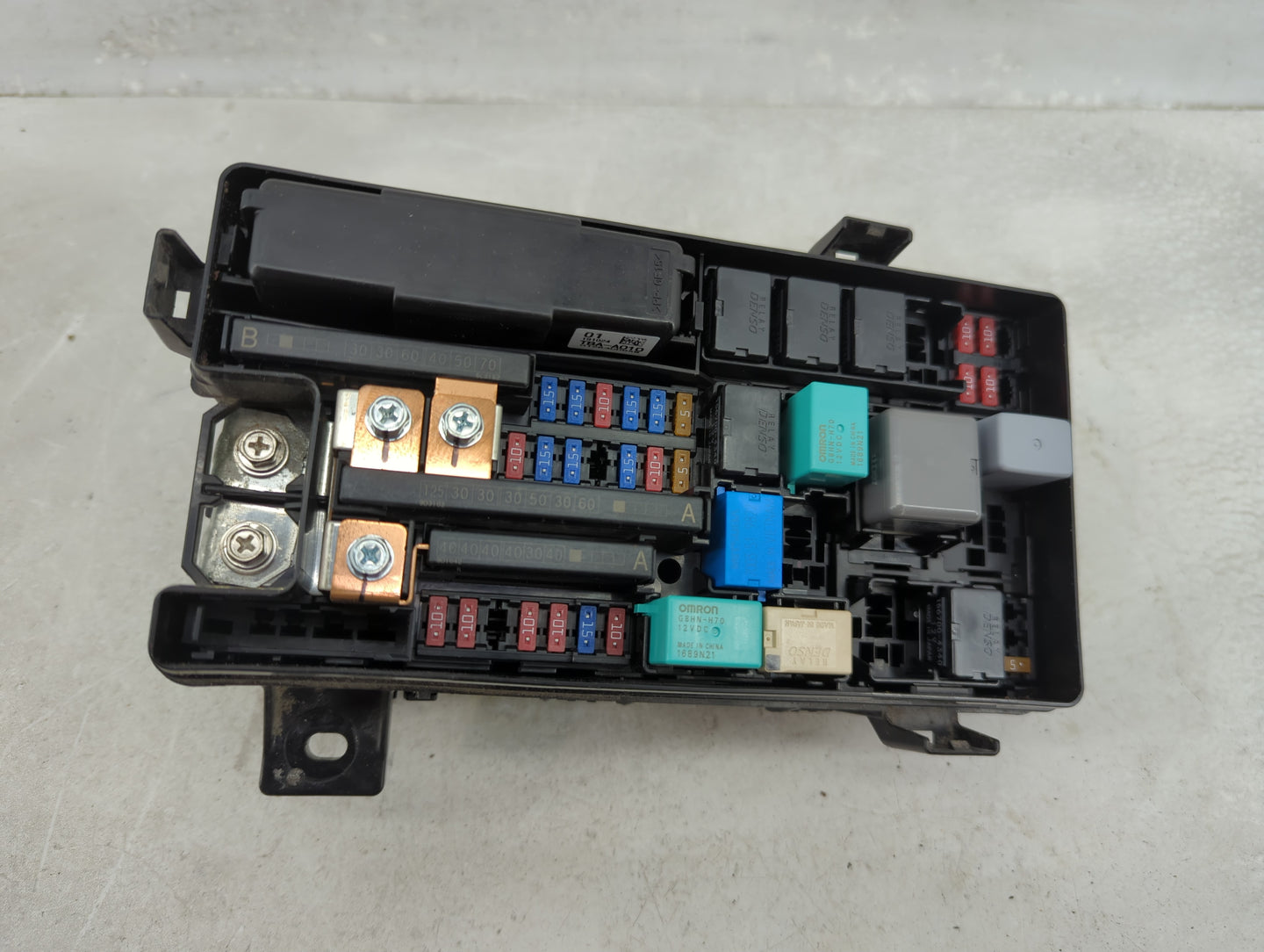 2019-2020 Honda Civic Fusebox Fuse Box Panel Relay Module P/N:TBAA210A2 Fits Fits 2019 2020 OEM Used Auto Parts - Oemusedaut
