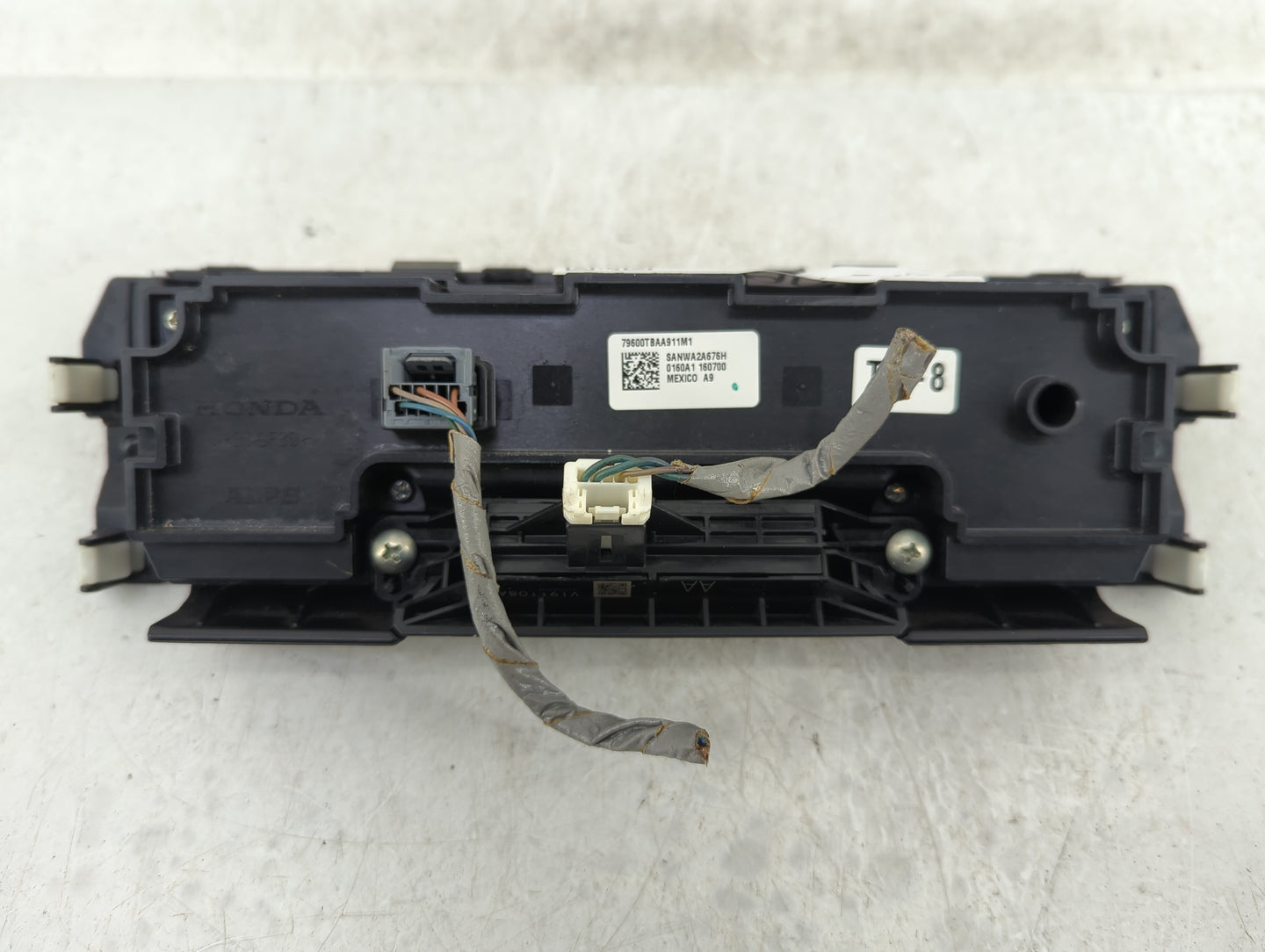 2019-2021 Honda Civic Climate Control Module Temperature AC/Heater Replacement P/N:79600TBAA911M1 SANWA2A676H Fits OEM Used 