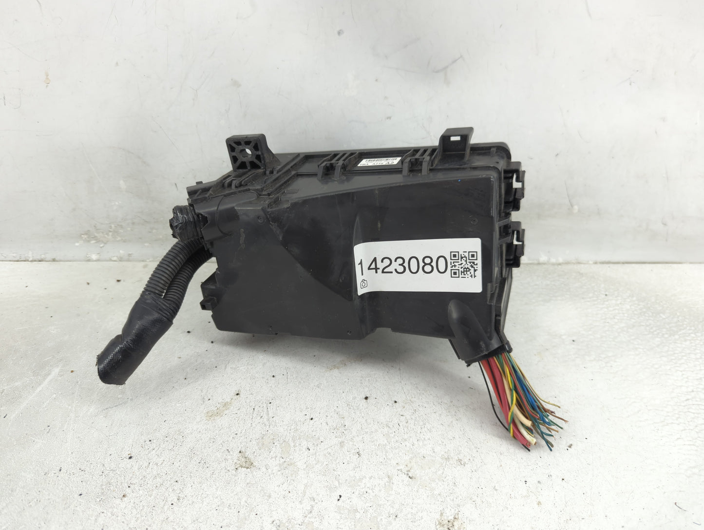 2019-2020 Honda Civic Fusebox Fuse Box Panel Relay Module P/N:TBAA210A2 Fits Fits 2019 2020 OEM Used Auto Parts - Oemusedaut