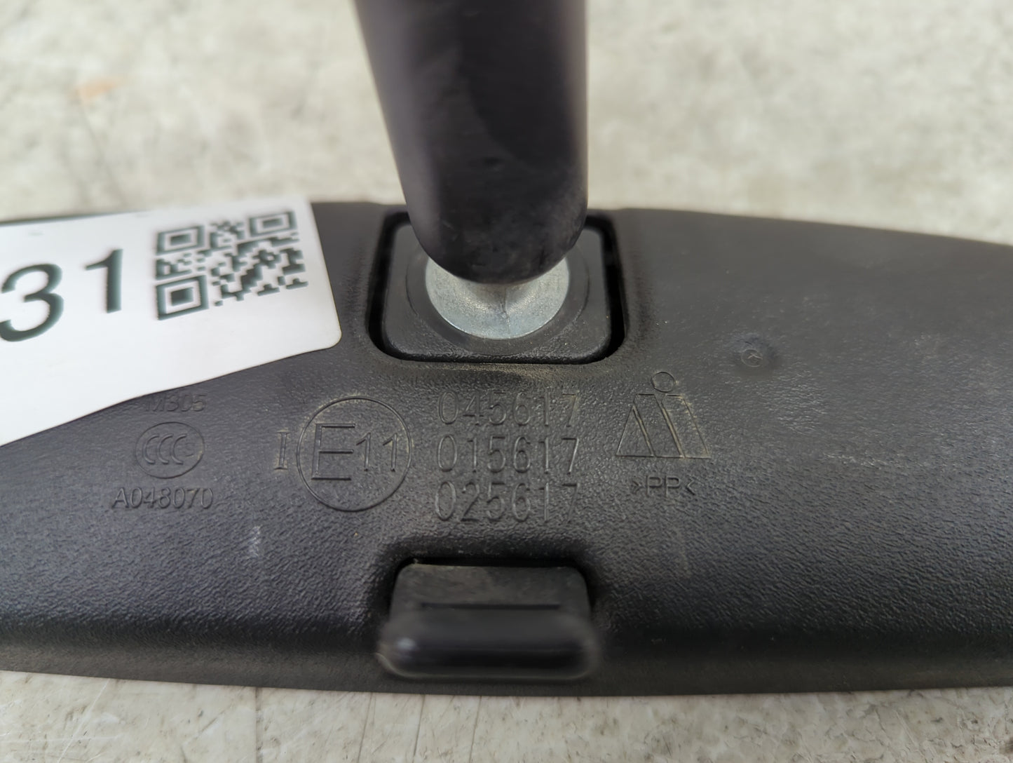 2017-2021 Honda Civic Interior Rear View Mirror Replacement OEM P/N:045617 015617 Fits Fits 2016 2017 2018 2019 2020 2021 20