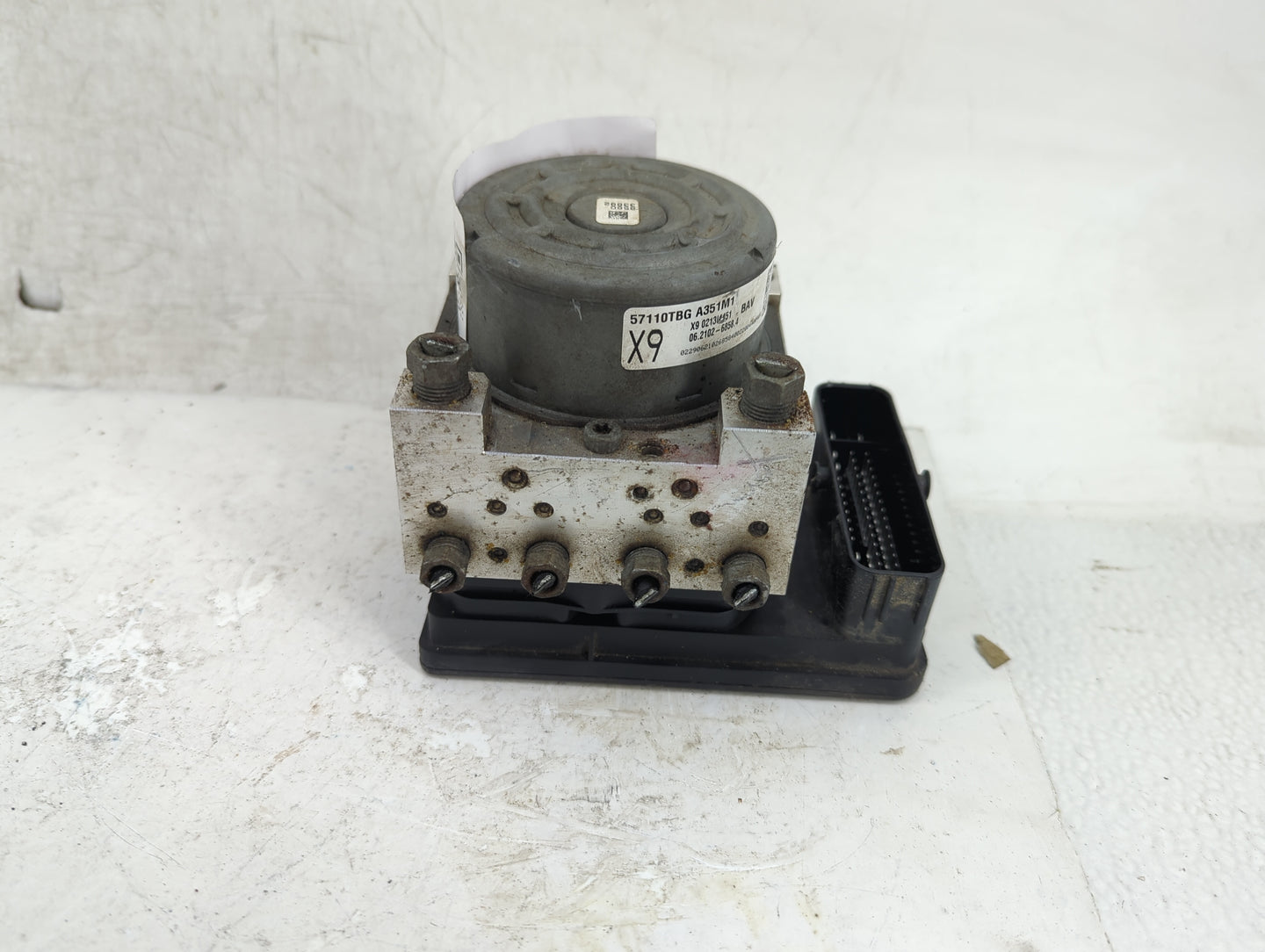 2019-2020 Honda Civic ABS Pump Control Module Replacement P/N:57110TBG A351M1 Fits Fits 2019 2020 OEM Used Auto Parts - Oemu