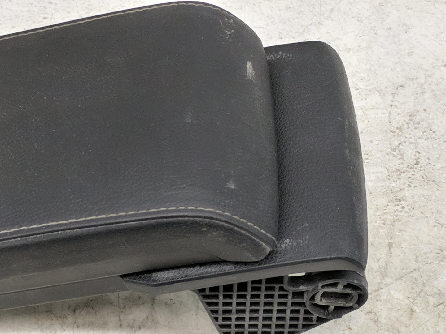 2020 Honda Civic Center Console Armrest Cover Lid Fits OEM Used Auto Parts - Oemusedautoparts1.com