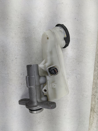 compare product 2020 Honda Civic Brake Master Cylinder 1467573
