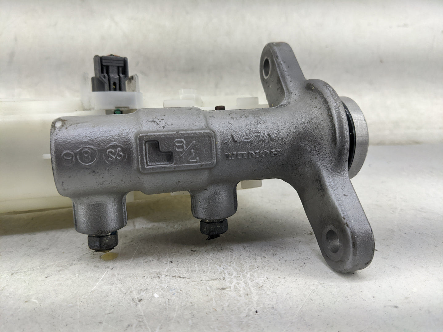 2020 Honda Civic Brake Master Cylinder 1467573 - Oemusedautoparts1.com