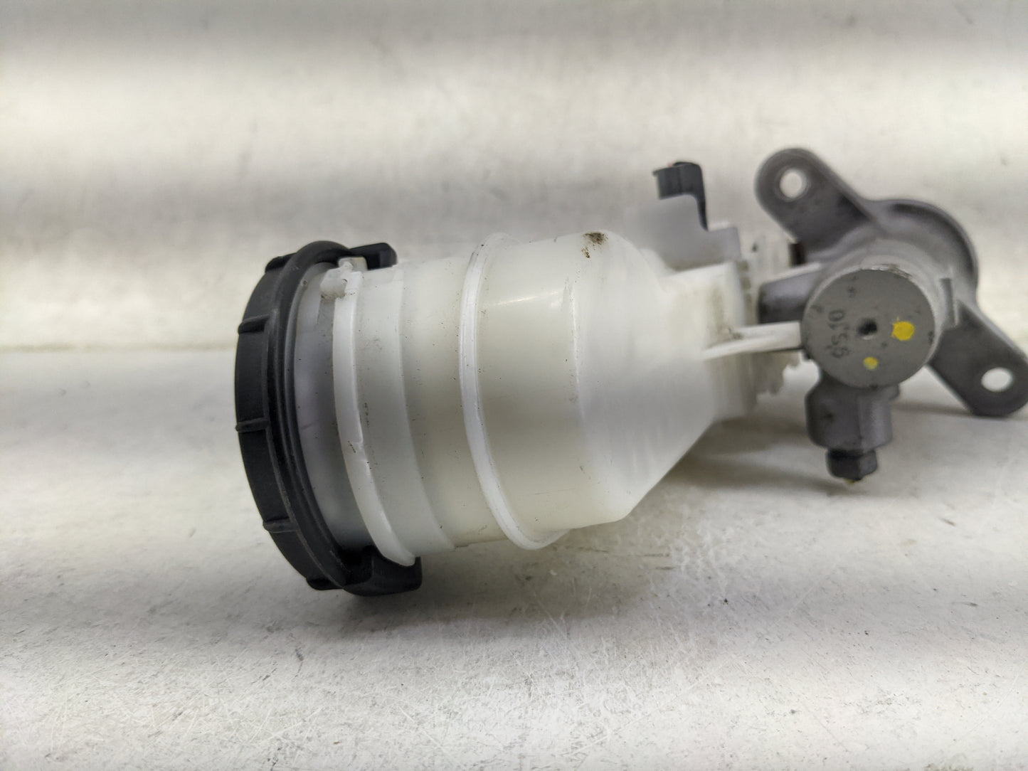 2020 Honda Civic Brake Master Cylinder 1467573 - Oemusedautoparts1.com