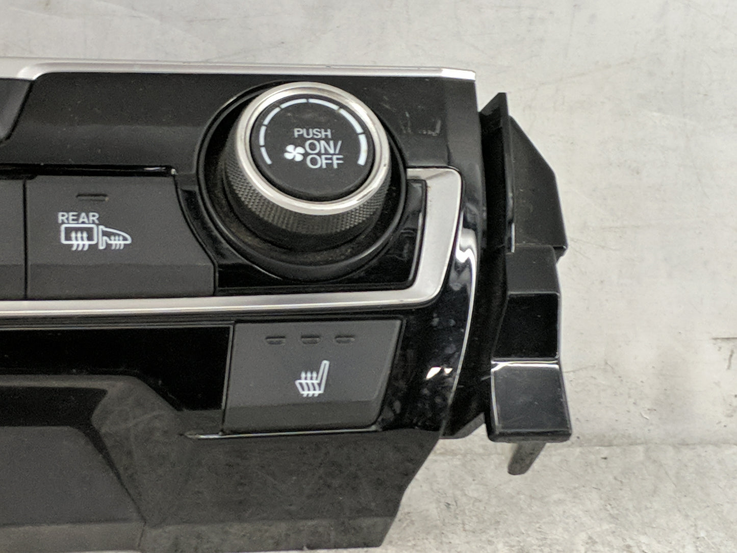 2020-2021 Honda Civic Climate Control Module Temperature AC/Heater Replacement P/N:79600TBAC422M1 SANWA2A678D Fits Fits 2020