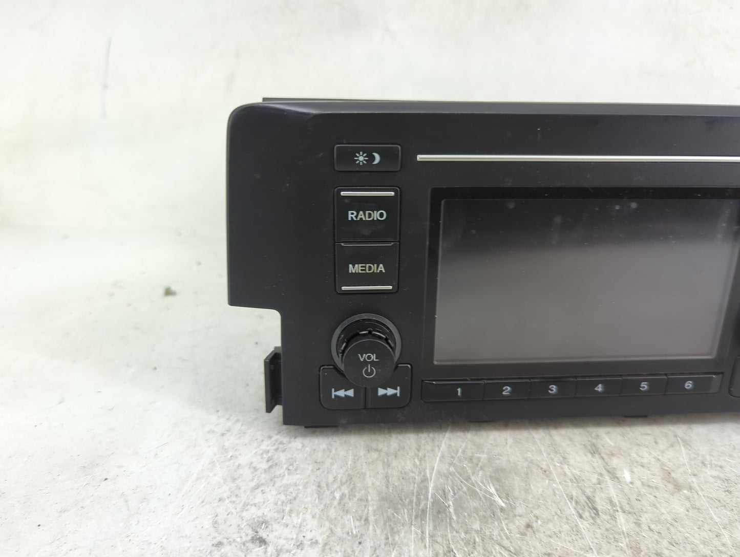 2019-2021 Honda Civic Radio AM FM Cd Player Receiver Replacement P/N:1761B-190902-0017 Fits Fits 2019 2020 2021 OEM Used Aut