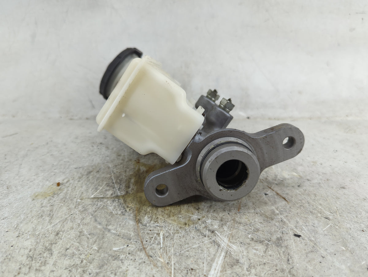 2016-2021 Honda Civic Brake Master Cylinder 1490846 - Oemusedautoparts1.com