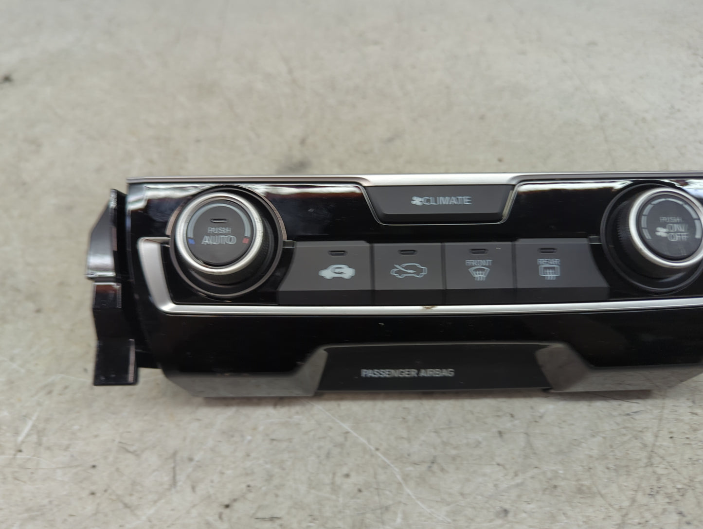 2016-2021 Honda Civic Climate Control Module Temperature AC/Heater Replacement P/N:79600TBAA331M1 5AAWA2A6790 Fits OEM Used 