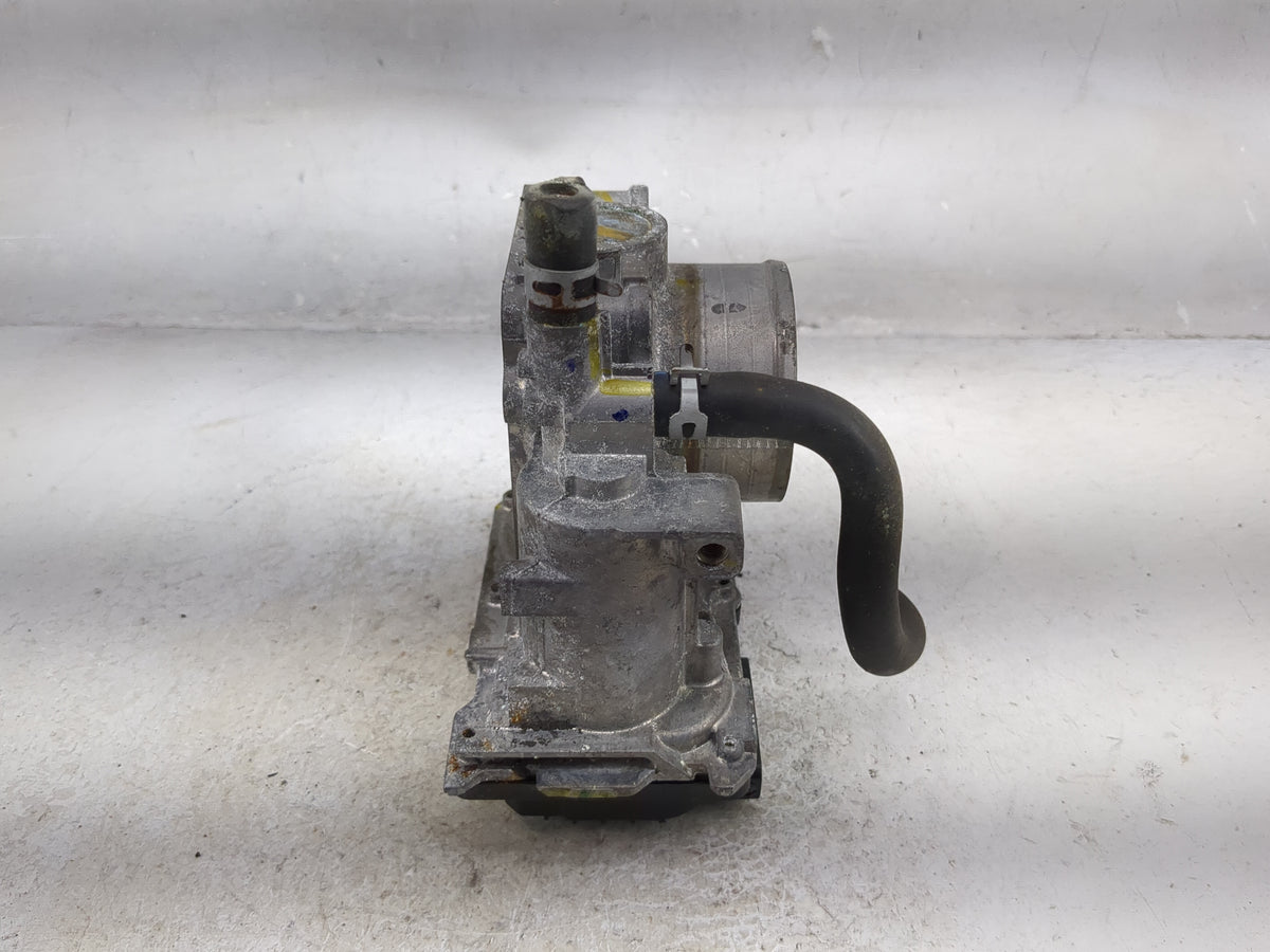2016-2022 Honda Civic Throttle Body P/N:GMH1A M191122 Fits Fits 2016 2017 2018 2019 2020 2021 2022 OEM Used Auto Parts - Oem