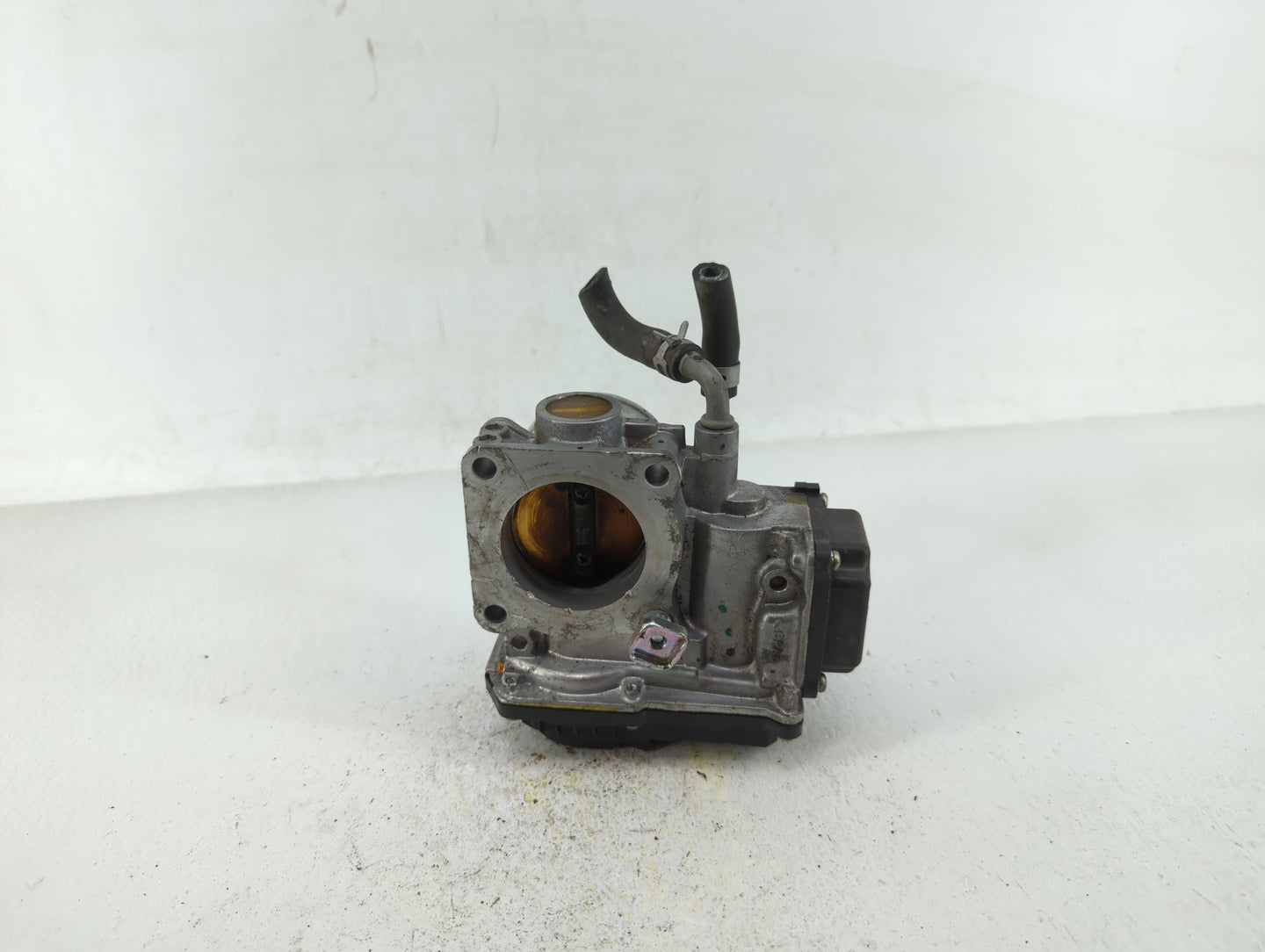 2016-2022 Honda Civic Throttle Body P/N:GMG9A Fits Fits 2016 2017 2018 2019 2020 2021 2022 OEM Used Auto Parts - Oemusedauto