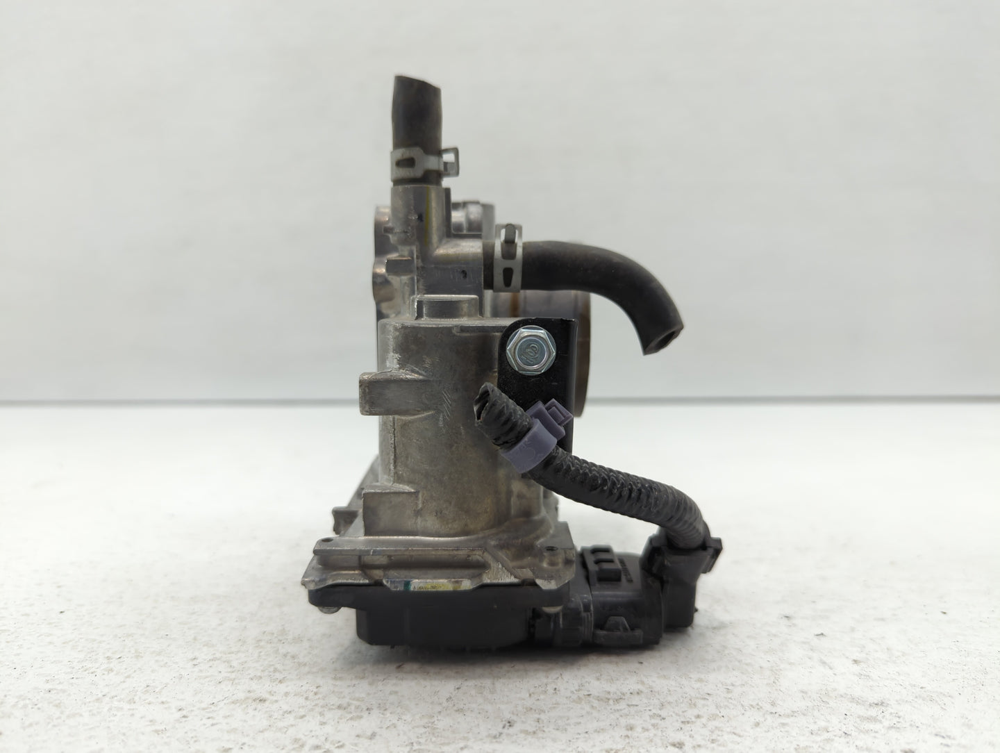 2016-2022 Honda Civic Throttle Body P/N:M100124 031896 Fits Fits 2016 2017 2018 2019 2020 2021 2022 OEM Used Auto Parts - Oe