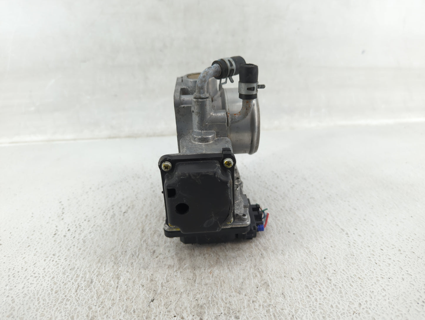 2016-2022 Honda Civic Throttle Body P/N:GMG9A Fits Fits 2016 2017 2018 2019 2020 2021 2022 OEM Used Auto Parts - Oemusedauto
