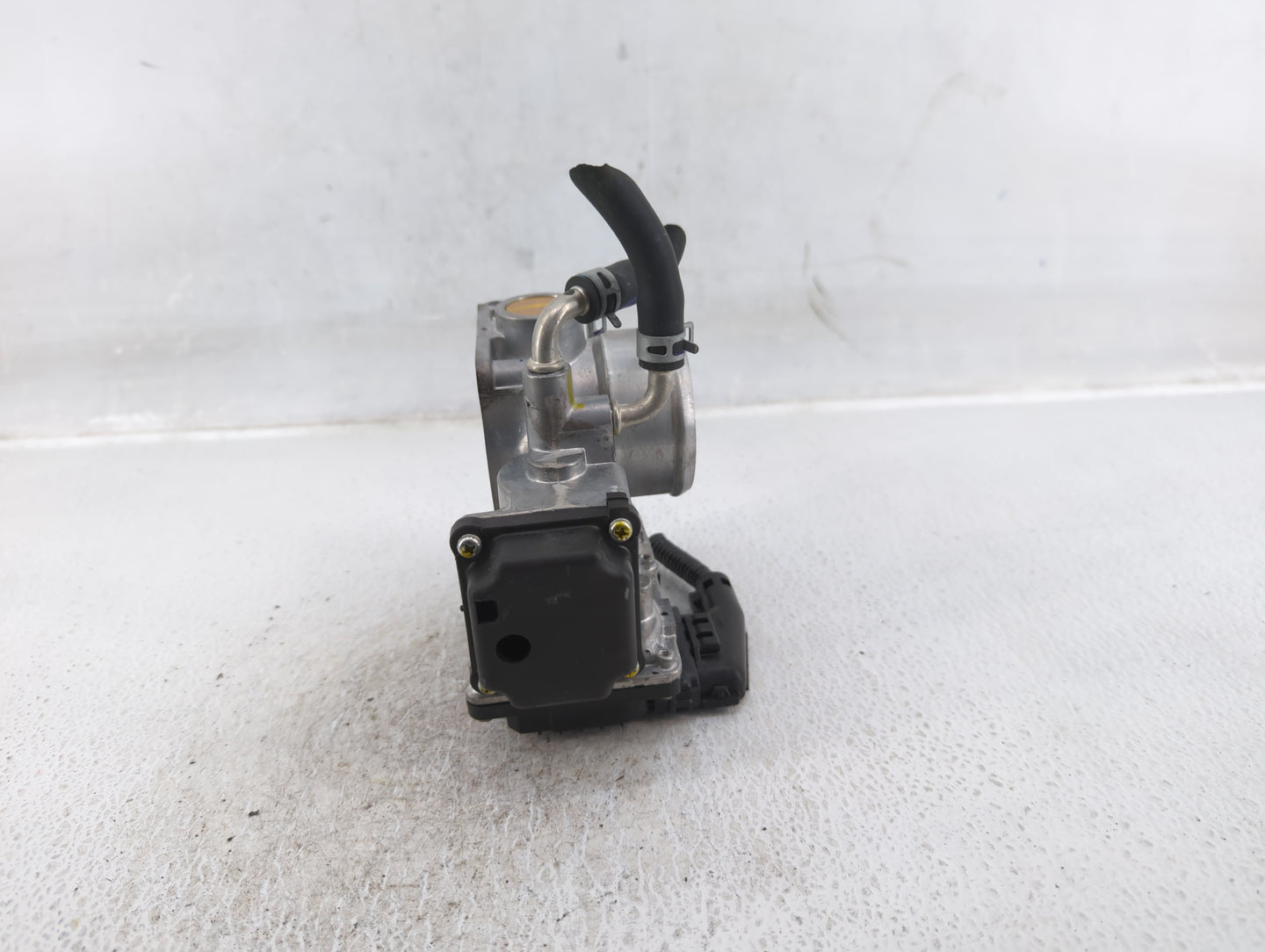 2016-2022 Honda Civic Throttle Body Fits Fits 2016 2017 2018 2019 2020 2021 2022 OEM Used Auto Parts - Oemusedautoparts1.com