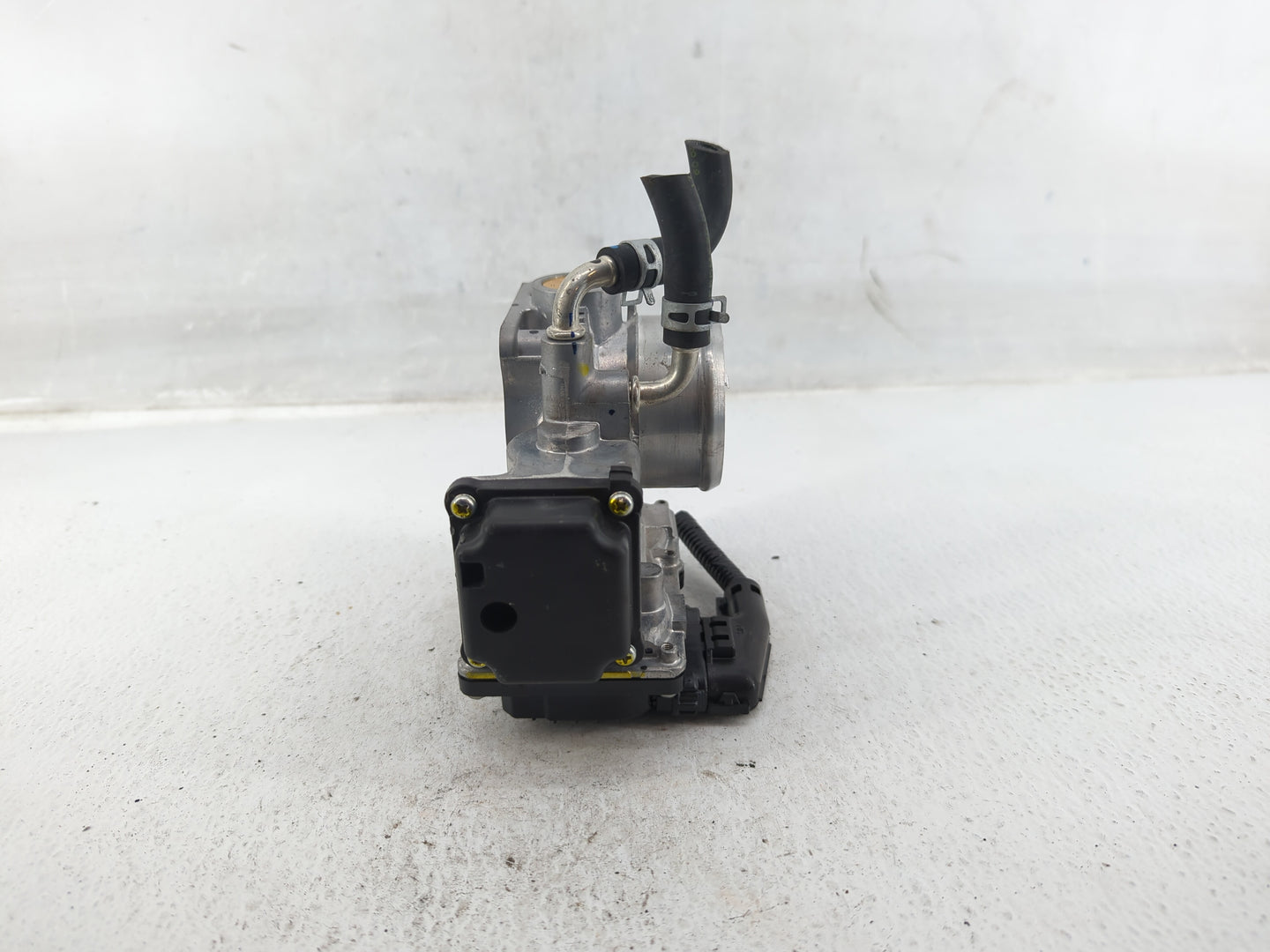 2016-2022 Honda Civic Throttle Body Fits Fits 2016 2017 2018 2019 2020 2021 2022 OEM Used Auto Parts - Oemusedautoparts1.com