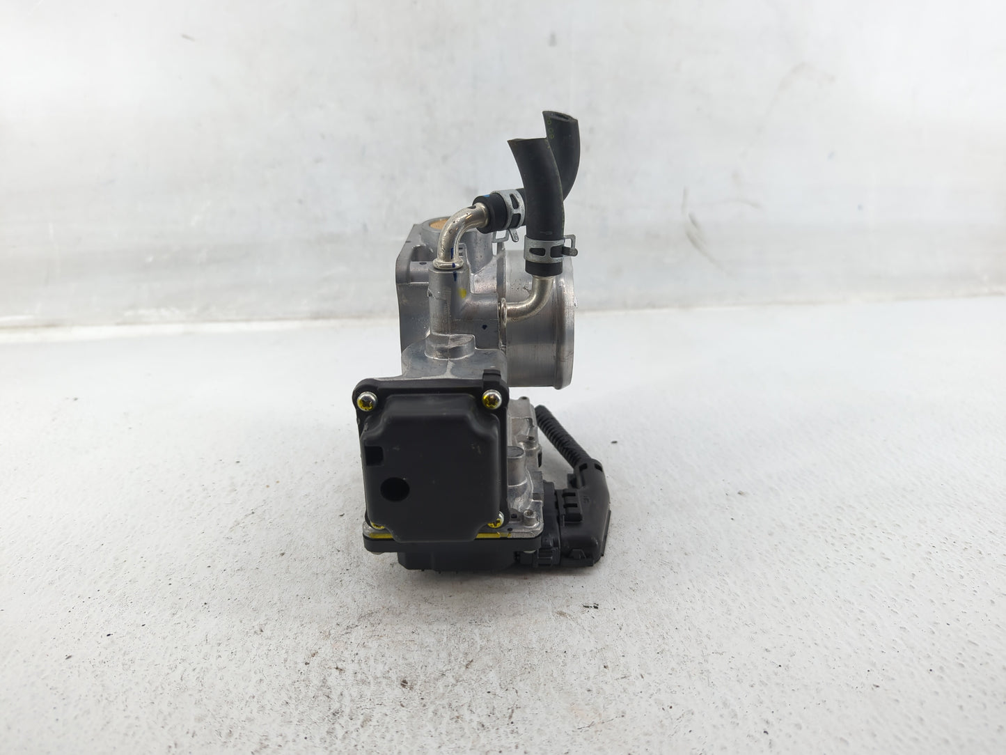 2016-2022 Honda Civic Throttle Body Fits Fits 2016 2017 2018 2019 2020 2021 2022 OEM Used Auto Parts - Oemusedautoparts1.com