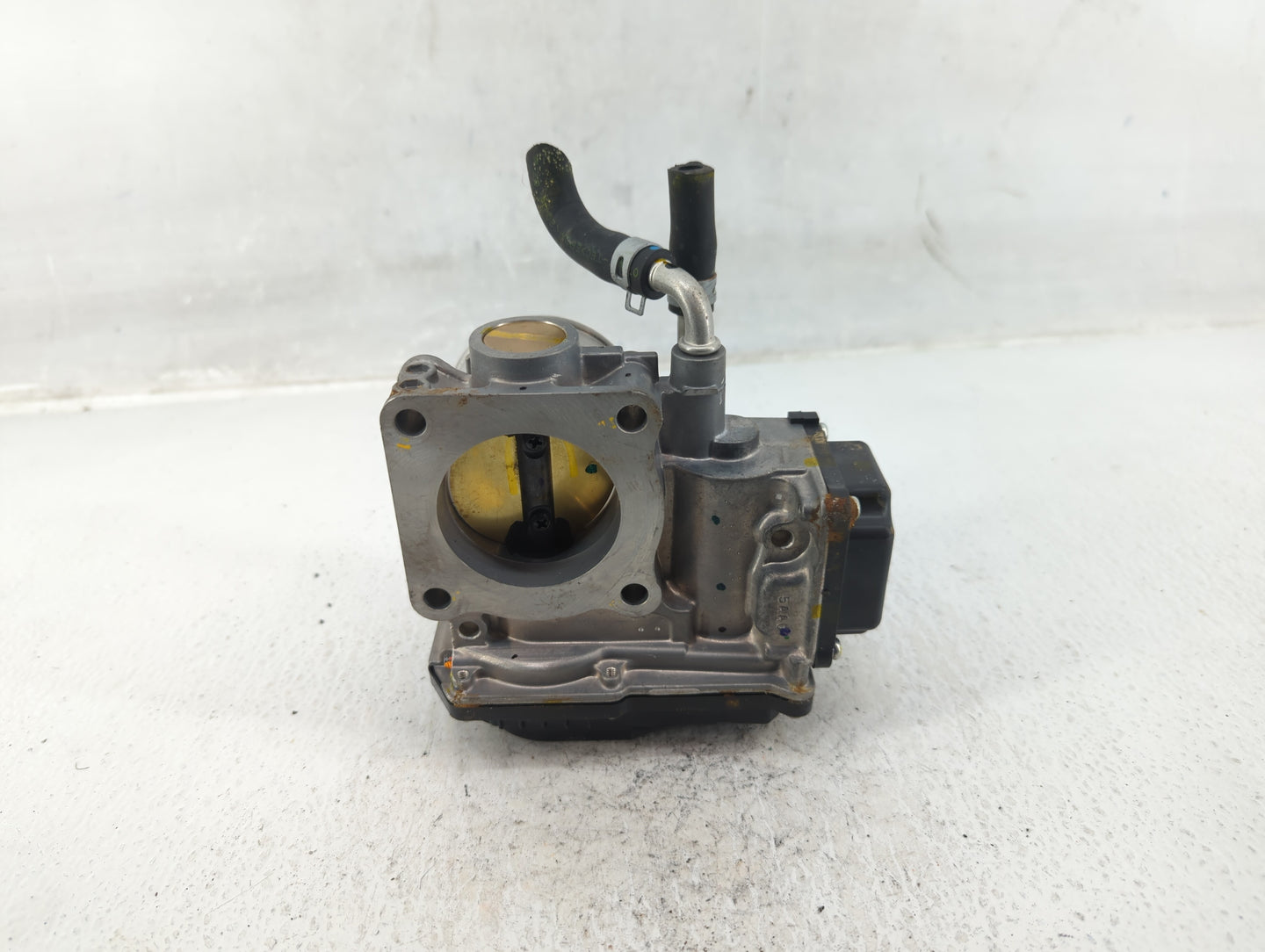 2016-2022 Honda Civic Throttle Body P/N:GMG9A M01110 Fits Fits 2016 2017 2018 2019 2020 2021 2022 OEM Used Auto Parts - Oemu