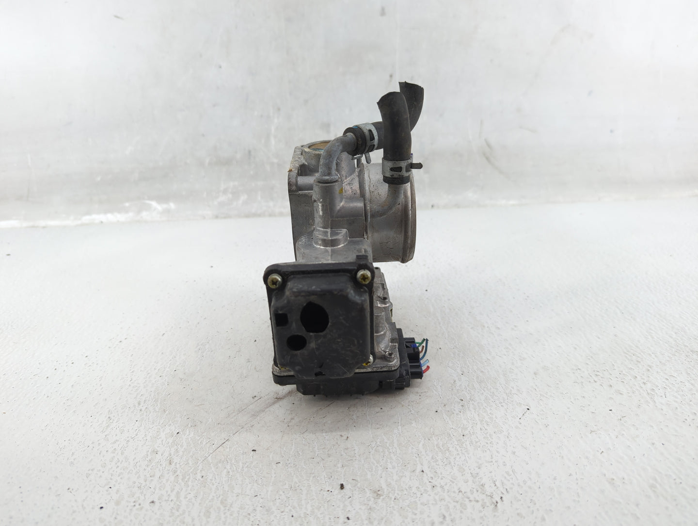 2016-2022 Honda Civic Throttle Body P/N:M22859283185 Fits Fits 2016 2017 2018 2019 2020 2021 2022 OEM Used Auto Parts - Oemu