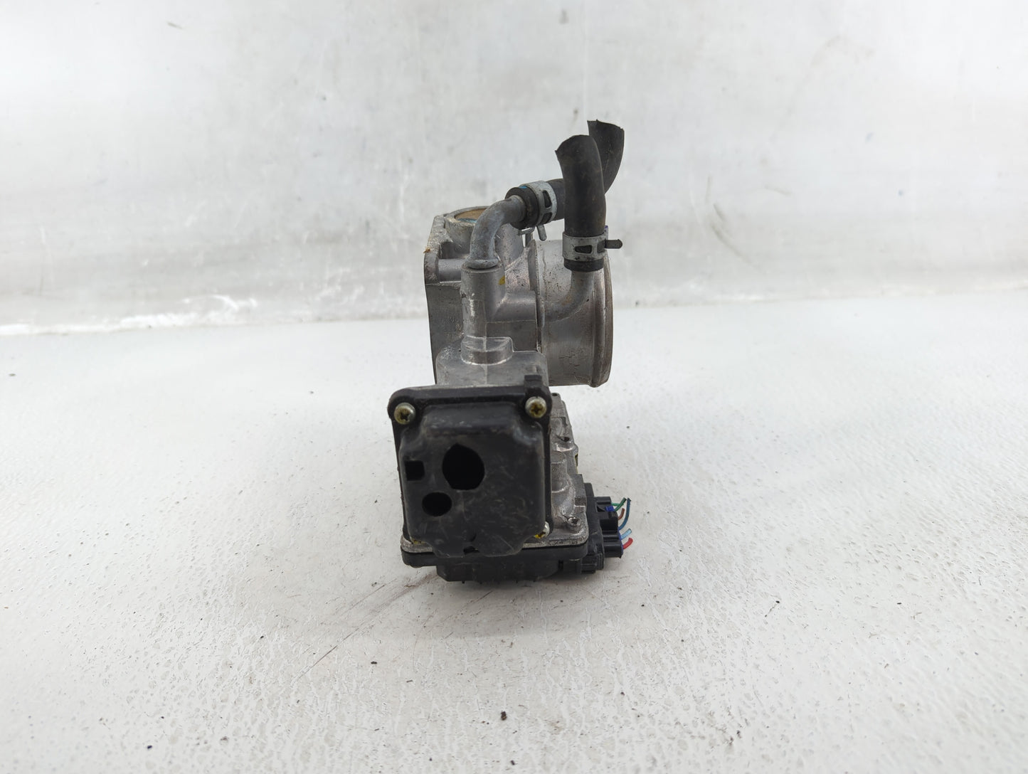 2016-2022 Honda Civic Throttle Body P/N:M22859283185 Fits Fits 2016 2017 2018 2019 2020 2021 2022 OEM Used Auto Parts - Oemu