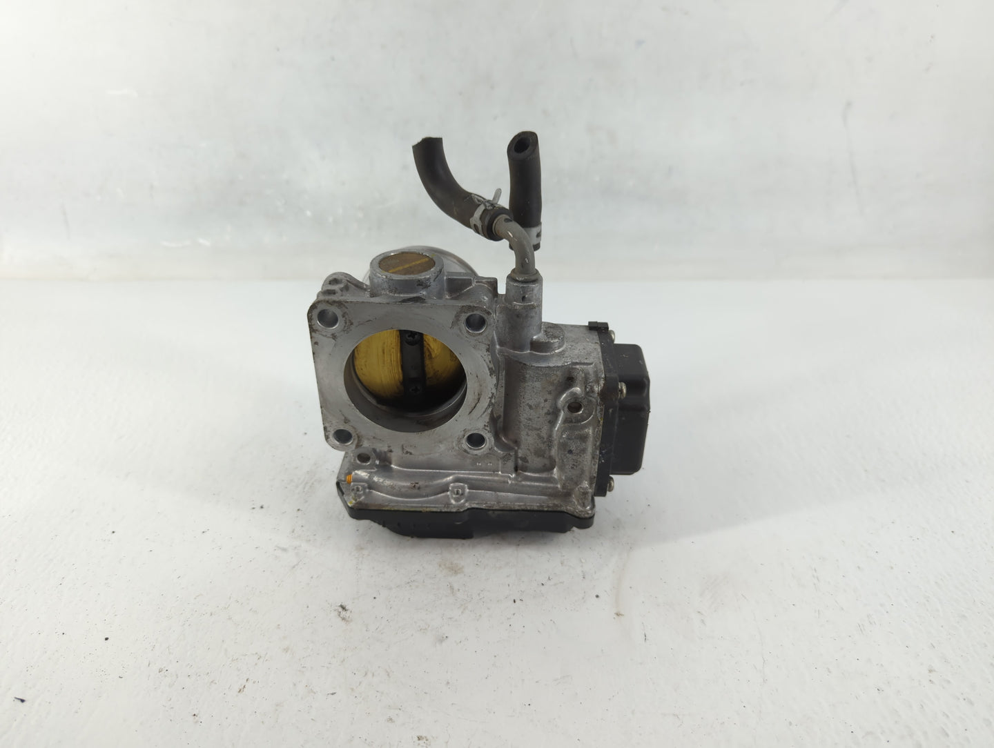 2016-2022 Honda Civic Throttle Body P/N:GMG9A Fits Fits 2016 2017 2018 2019 2020 2021 2022 OEM Used Auto Parts - Oemusedauto