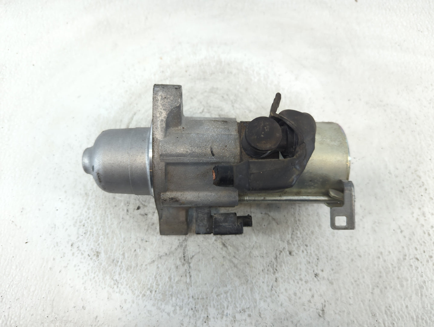 2016-2017 Honda Civic Car Starter Motor Solenoid OEM P/N:SM-75009 Fits Fits 2016 2017 2020 OEM Used Auto Parts - Oemusedauto