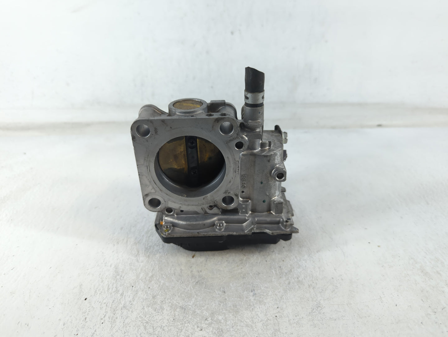 2016-2022 Honda Civic Throttle Body P/N:M91121 486807, GMH1A Fits Fits 2016 2017 2018 2019 2020 2021 2022 OEM Used Auto Part