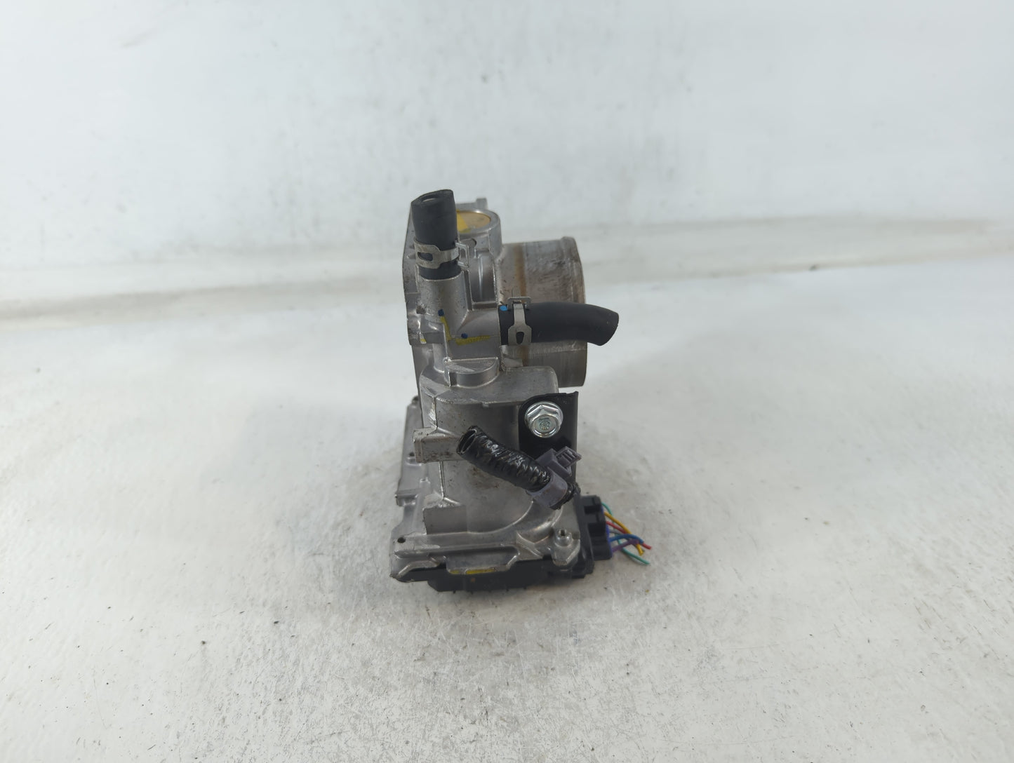 2016-2022 Honda Civic Throttle Body P/N:M30621 157683 GMH1A Fits Fits 2016 2017 2018 2019 2020 2021 2022 OEM Used Auto Parts