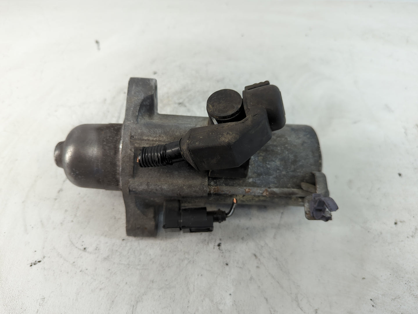 2016-2017 Honda Civic Car Starter Motor Solenoid OEM P/N:SM-75009 Fits Fits 2016 2017 2020 OEM Used Auto Parts - Oemusedauto