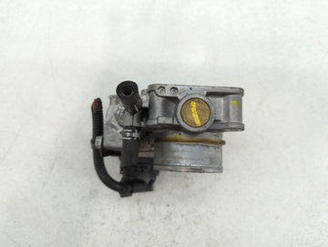 2016-2022 Honda Civic Throttle Body P/N:515560 M191220, GMH1A Fits Fits 2016 2017 2018 2019 2020 2021 2022 OEM Used Auto Parts