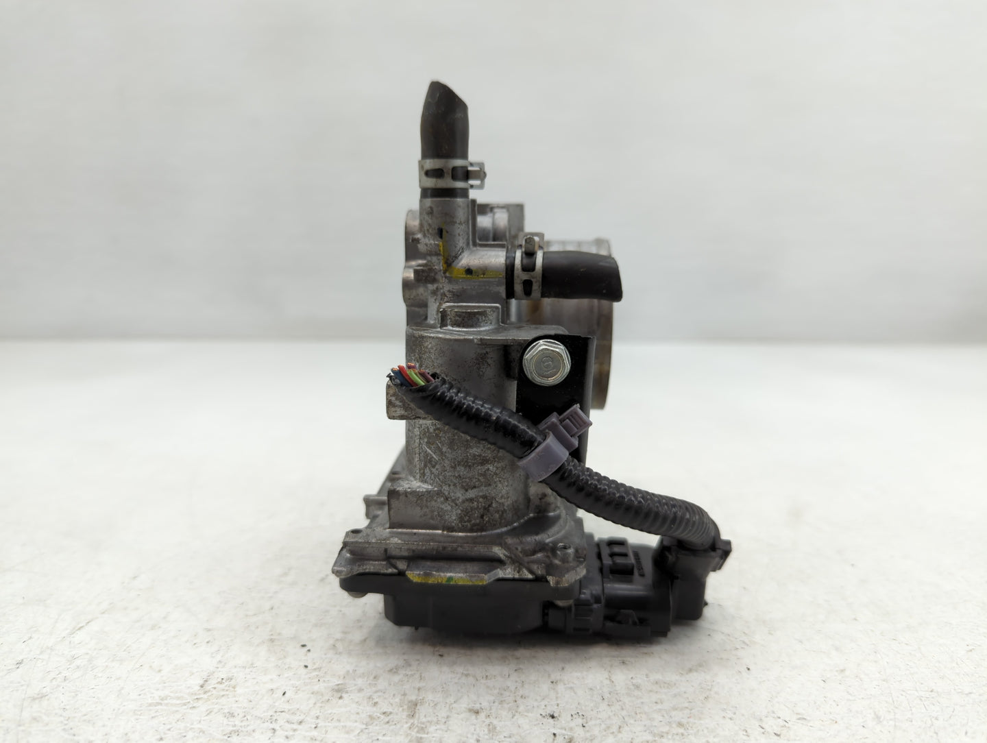 2016-2022 Honda Civic Throttle Body P/N:515560 M191220, GMH1A Fits Fits 2016 2017 2018 2019 2020 2021 2022 OEM Used Auto Par