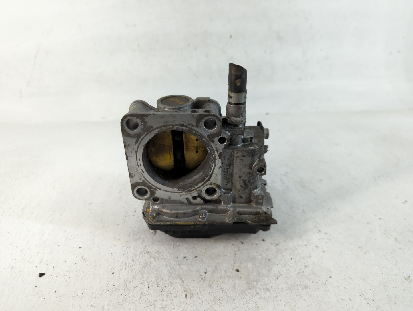 2016-2022 Honda Civic Throttle Body P/N:M10012 GMH1A Fits Fits 2016 2017 2018 2019 2020 2021 2022 OEM Used Auto Parts - Oemu