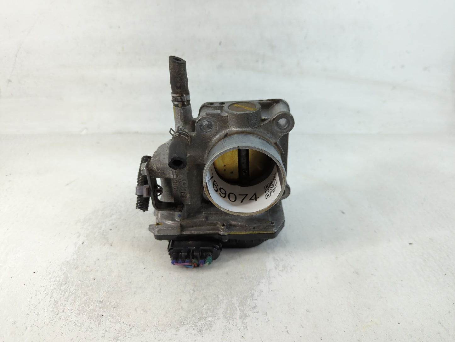 2016-2022 Honda Civic Throttle Body P/N:M100612 139008, GMH1A Fits Fits 2016 2017 2018 2019 2020 2021 2022 OEM Used Auto Par