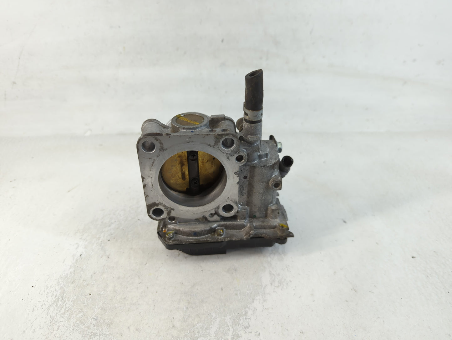 2016-2022 Honda Civic Throttle Body P/N:M100612 139008, GMH1A Fits Fits 2016 2017 2018 2019 2020 2021 2022 OEM Used Auto Par