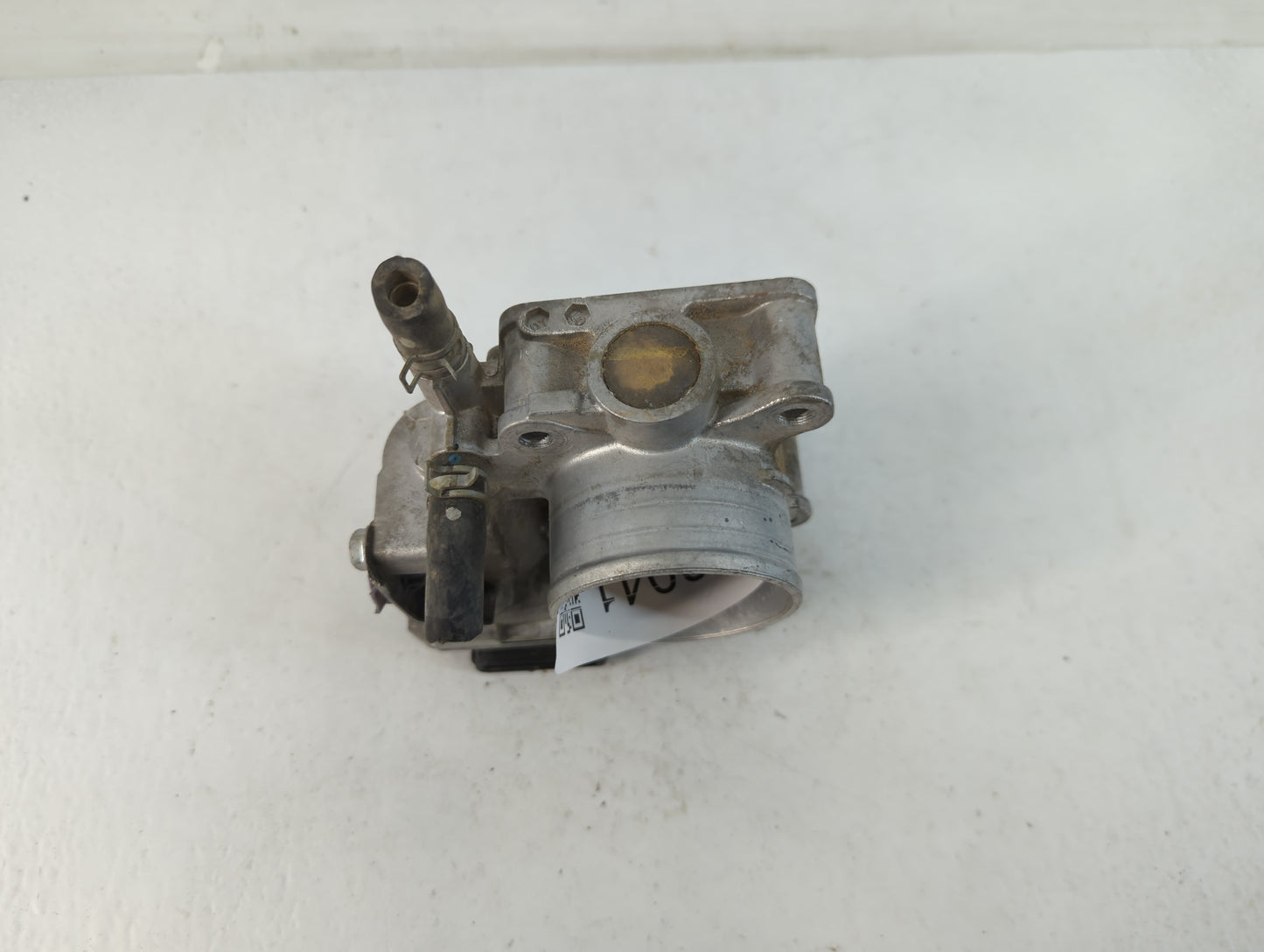 2016-2022 Honda Civic Throttle Body P/N:GMH1A M181101, 391505 Fits Fits 2016 2017 2018 2019 2020 2021 2022 OEM Used Auto Par