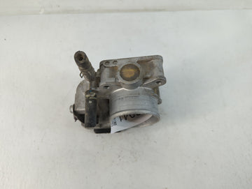 2016-2022 Honda Civic Throttle Body P/N:GMH1A M181101, 391505 Fits Fits 2016 2017 2018 2019 2020 2021 2022 OEM Used Auto Parts