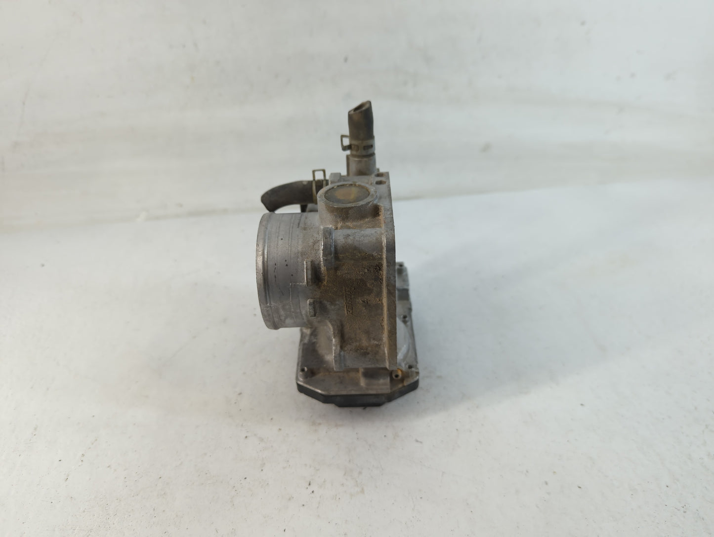 2016-2022 Honda Civic Throttle Body P/N:GMH1A M181101, 391505 Fits Fits 2016 2017 2018 2019 2020 2021 2022 OEM Used Auto Par