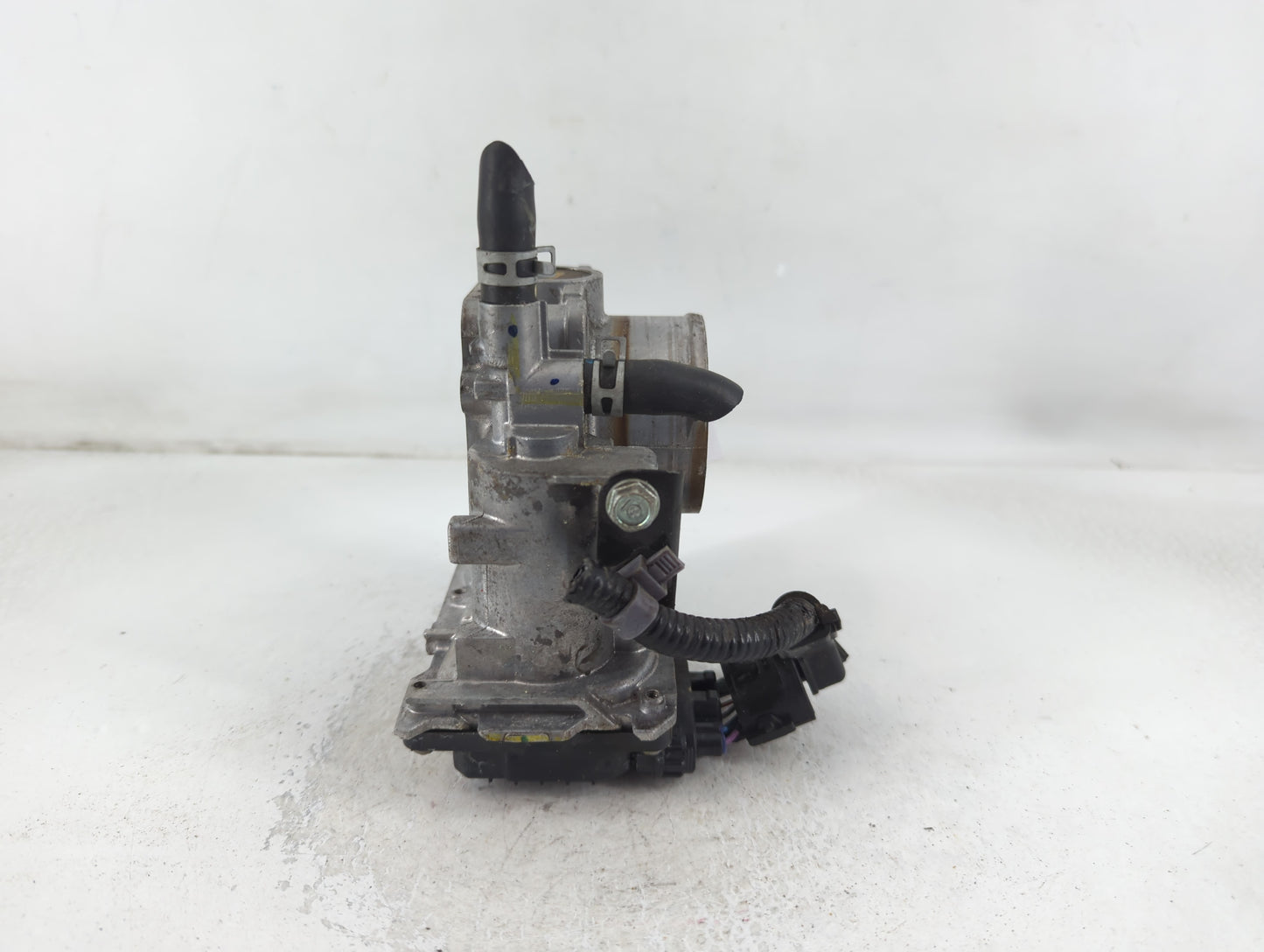 2016-2022 Honda Civic Throttle Body P/N:403247 M191003, GMH1A Fits Fits 2016 2017 2018 2019 2020 2021 2022 OEM Used Auto Par