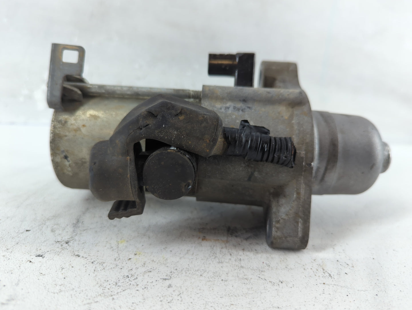 2016-2017 Honda Civic Car Starter Motor Solenoid OEM P/N:SM-75009 Fits Fits 2016 2017 2020 OEM Used Auto Parts - Oemusedauto
