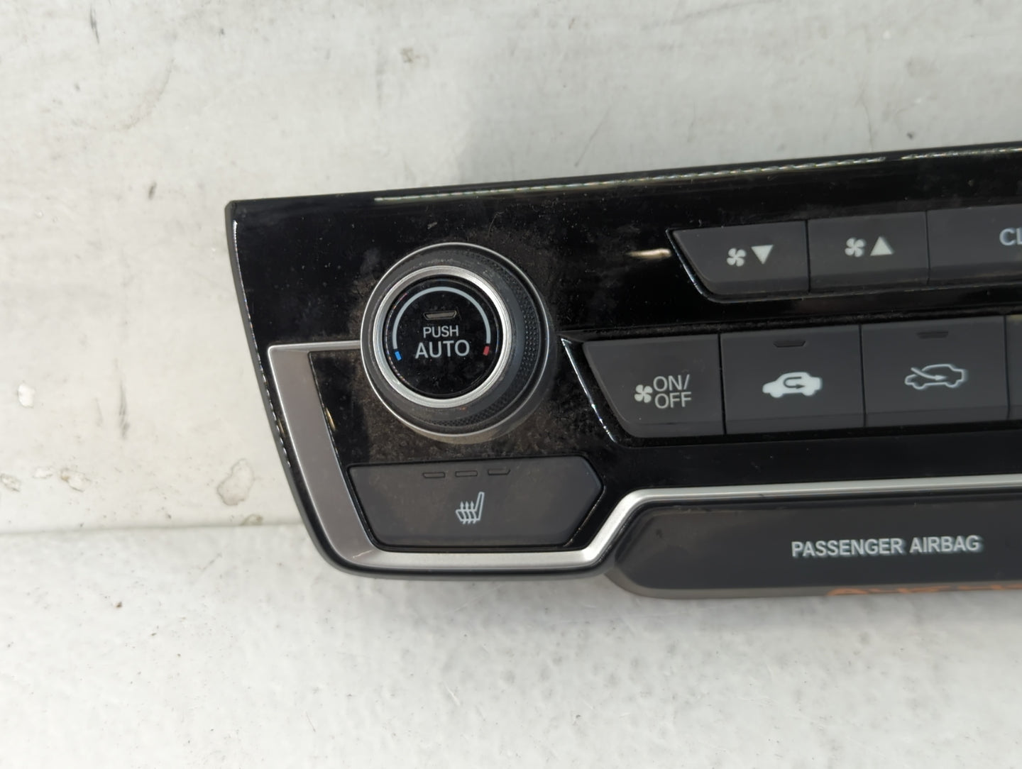 2020-2022 Honda Cr-V Climate Control Module Temperature AC/Heater Replacement P/N:79620TLAA510C1 Fits Fits 2020 2021 2022 OE