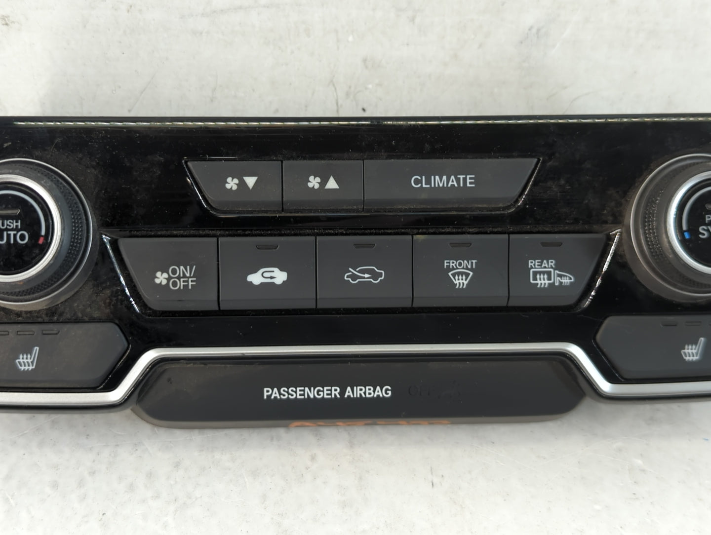 2020-2022 Honda Cr-V Climate Control Module Temperature AC/Heater Replacement P/N:79620TLAA510C1 Fits Fits 2020 2021 2022 OE