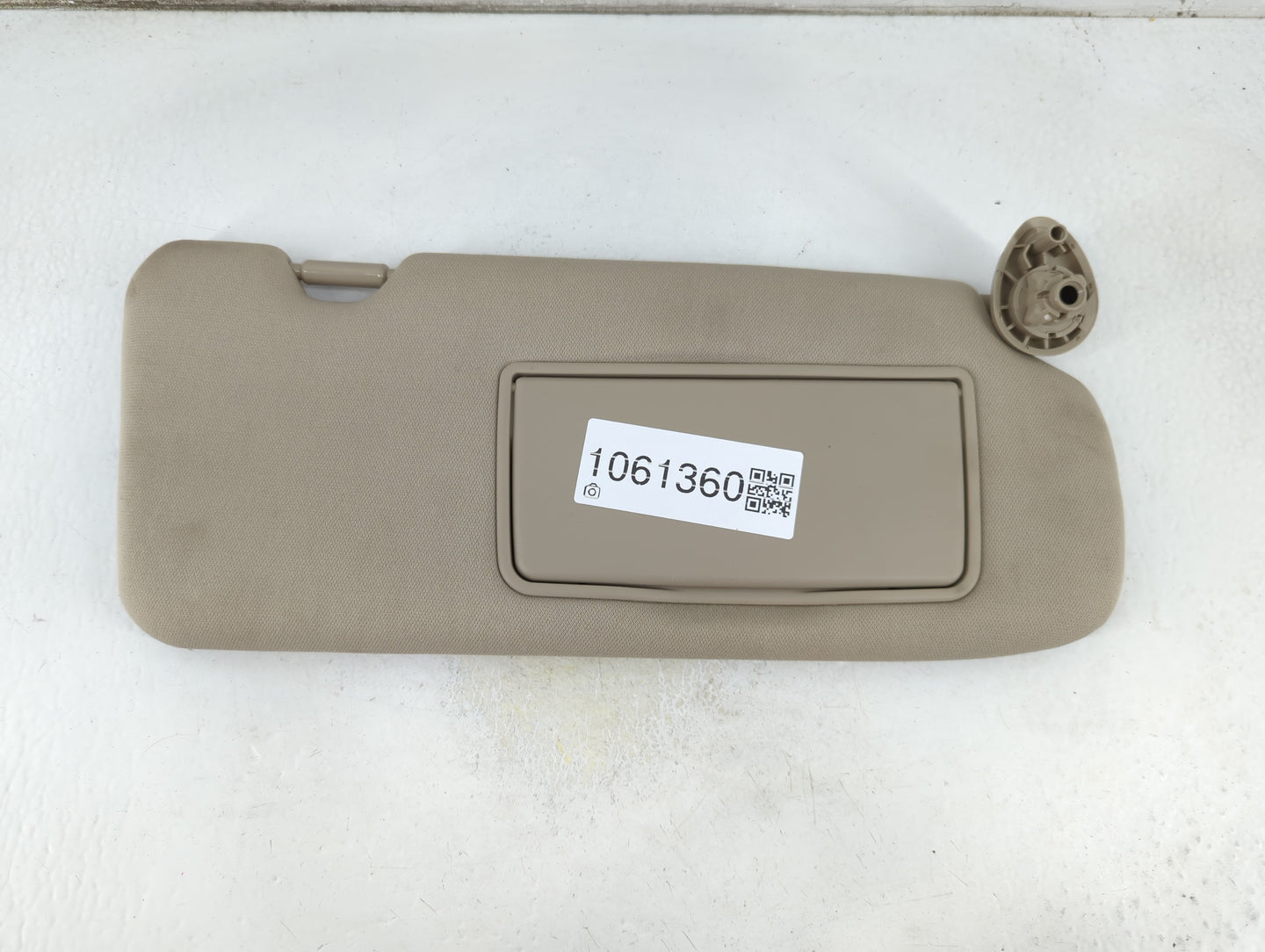 2020-2022 Honda Cr-V Sun Visor Shade Replacement Passenger Right Mirror Fits Fits 2020 2021 2022 OEM Used Auto Parts - Oemus