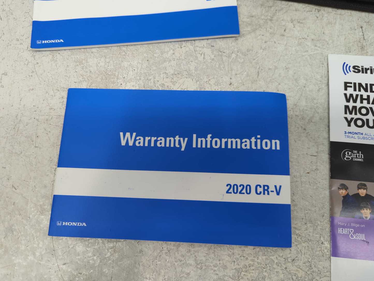 2020 Honda Cr-V Owners Manual Book Guide P/N:00X31-TLA-G301 OEM Used Auto Parts - Oemusedautoparts1.com