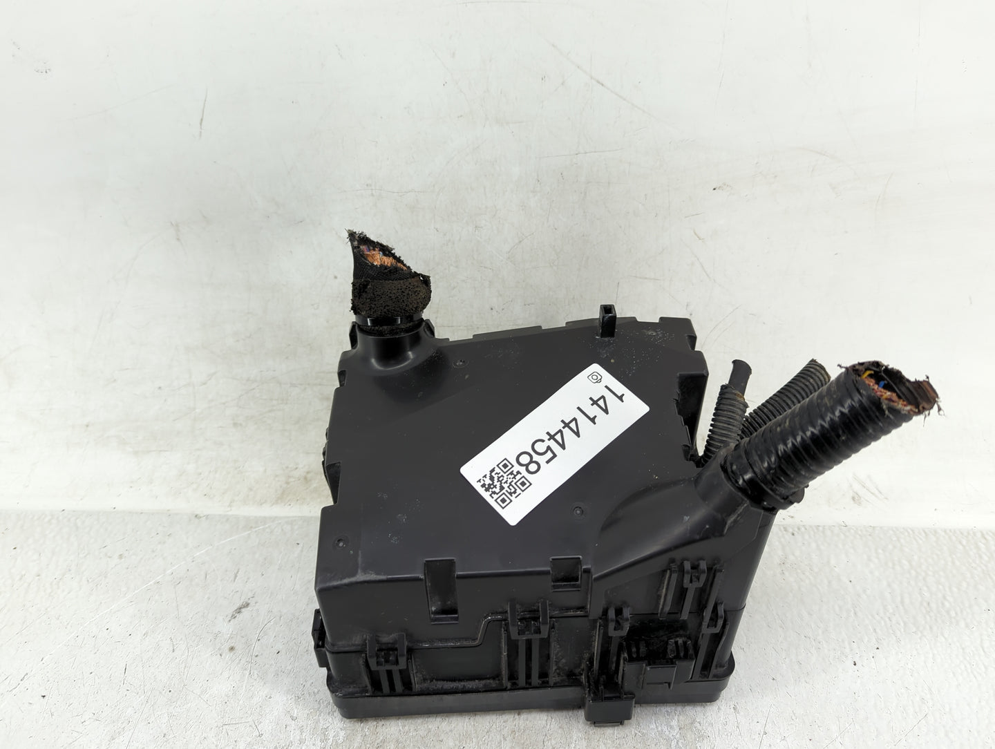 2017-2022 Honda Cr-V Fusebox Fuse Box Panel Relay Module Fits Fits 2017 2018 2019 2020 2021 2022 OEM Used Auto Parts - Oemus