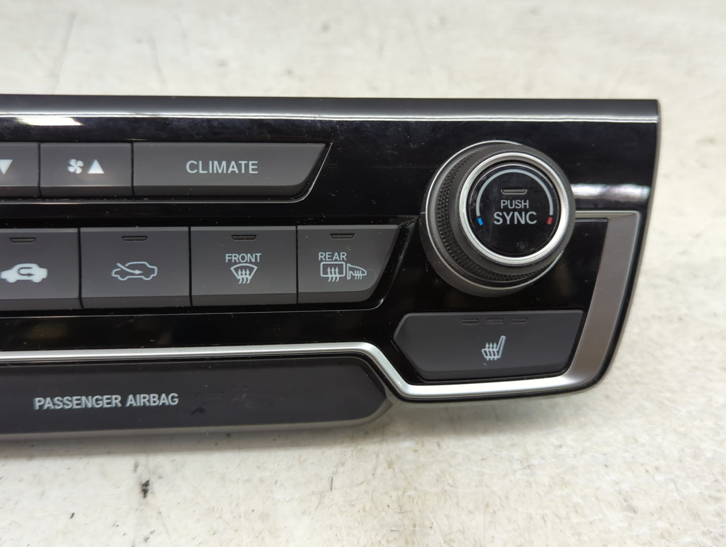 2020-2022 Honda Cr-V Climate Control Module Temperature AC/Heater Replacement P/N:79620TLAA510C1 Fits Fits 2020 2021 2022 OE
