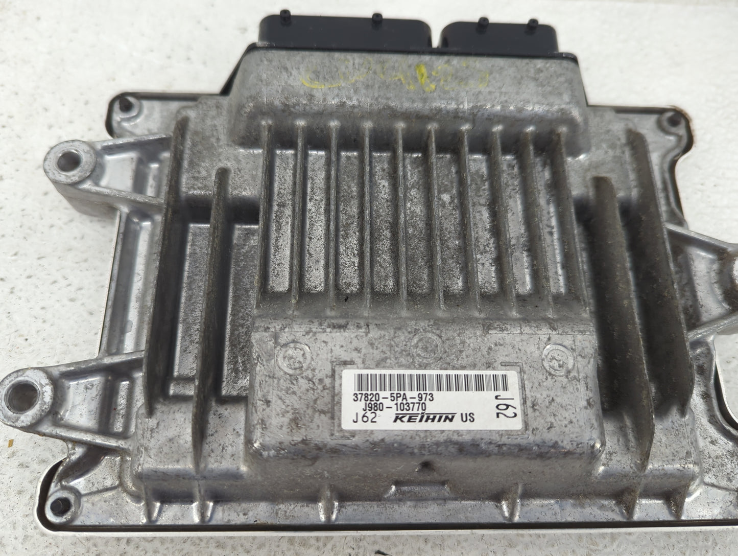 2020 Honda Cr-V PCM Engine Control Computer ECU ECM PCU OEM P/N:37820-5PA-973 J980-103770 Fits OEM Used Auto Parts - Oemused